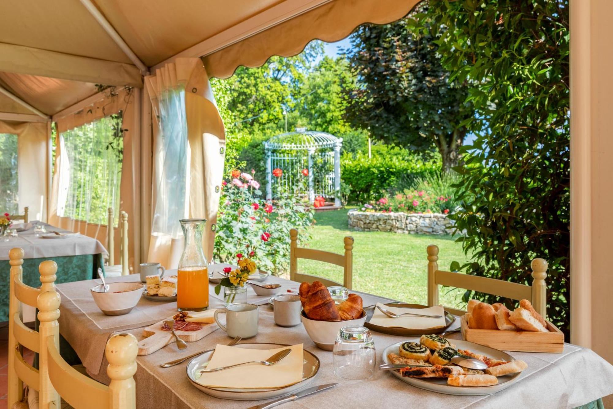 Holiday Prato Verde Chiatri Экстерьер фото